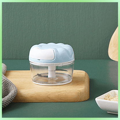 mini hachoir peu encombrant sur plan-de travail